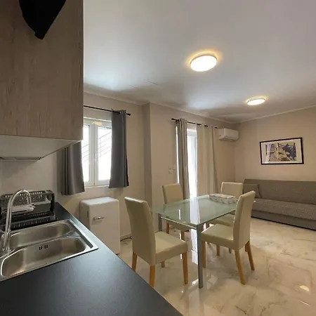 Allagiannis Group Maison d'hôtes Markópoulon